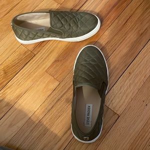 Steve Madden quilted fabric slip on sneakers